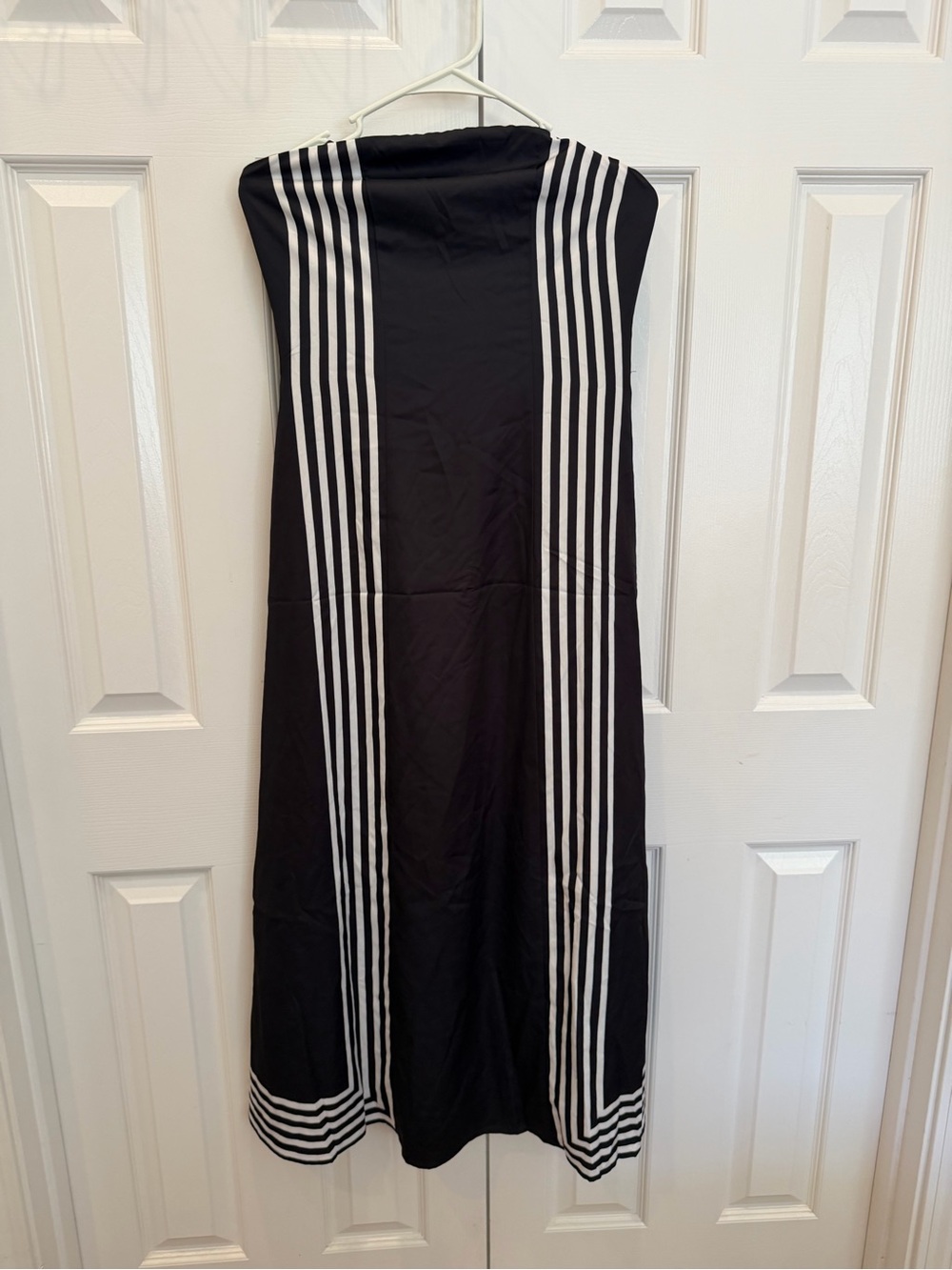Commense Black Strapless Maxi Dress with White Vertical Stripe Panels